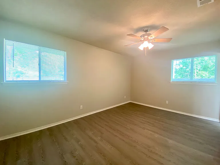 6400 Brookside Dr — Photo 11