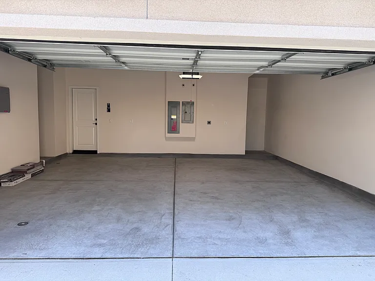 12837 Auburn Dr — Photo 4