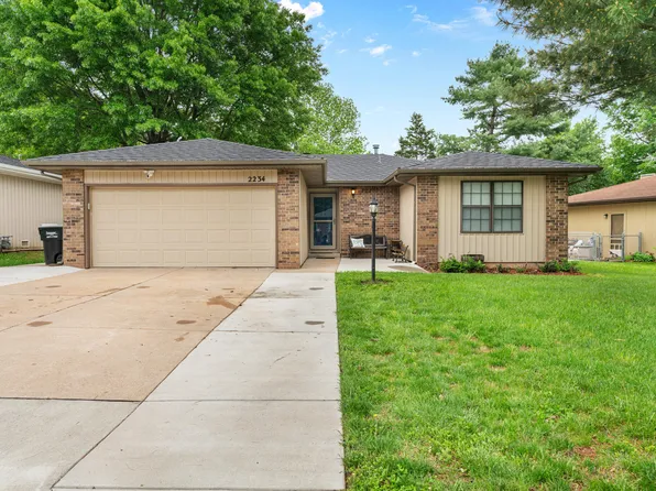 2234 S Westwood Avenue, Springfield, MO 65807