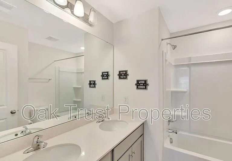 500 Trotters Ln — Photo 25