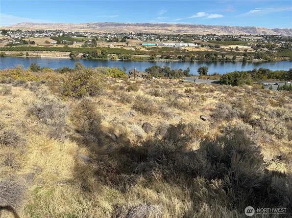 0 Hedges Road, Wenatchee, WA 98801