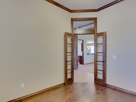 3rd image of 4820 SW 128th St