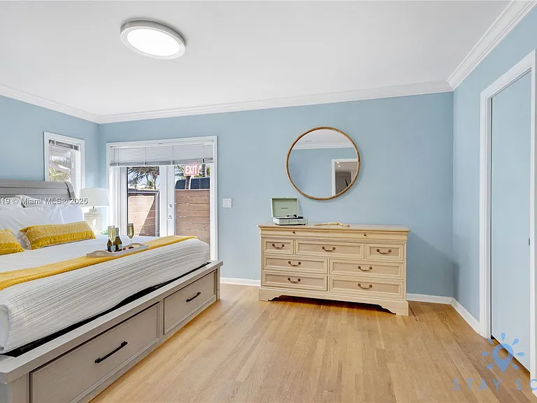 328 Missouri St — Photo 25