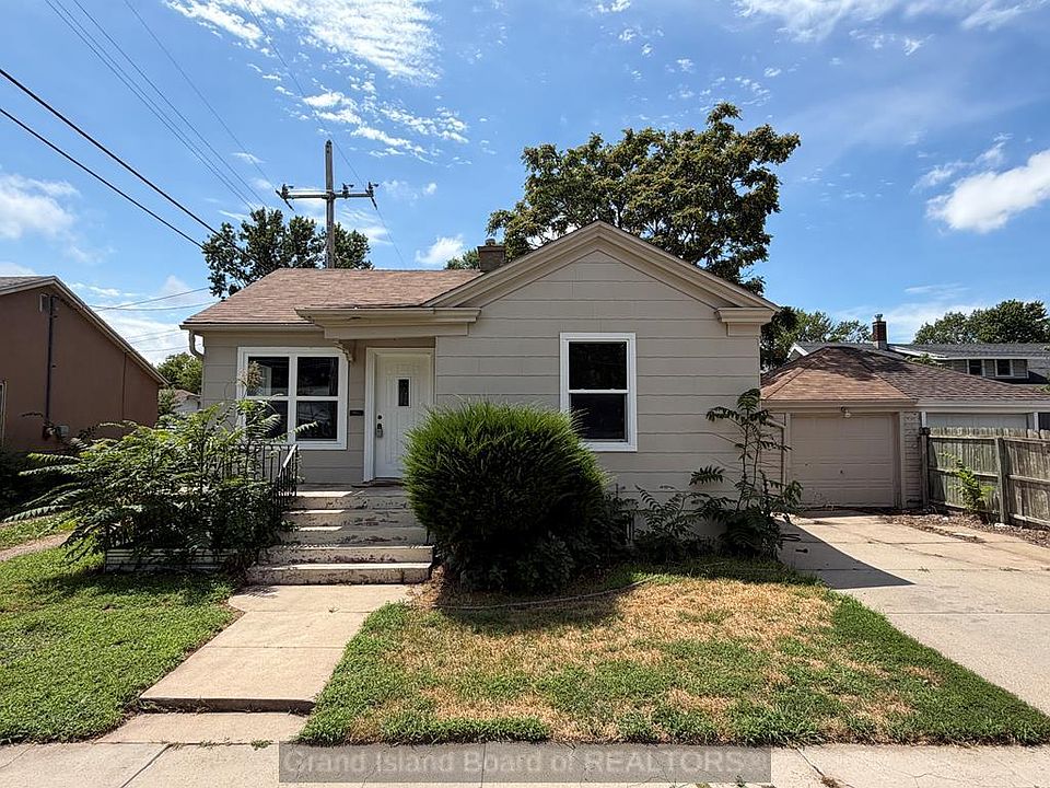 1st image of 1118 N Pine St