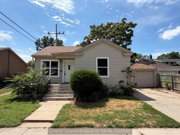 1118 N Pine St, Grand Island, NE 68801