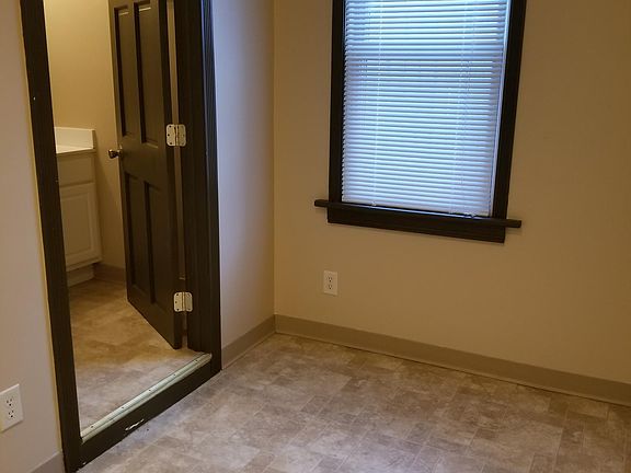 4th image of 522 Galtier St #1