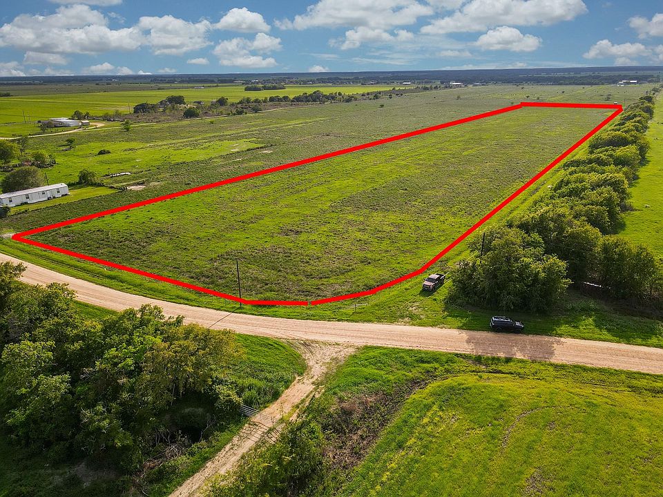 1st image of 450 County Road 390