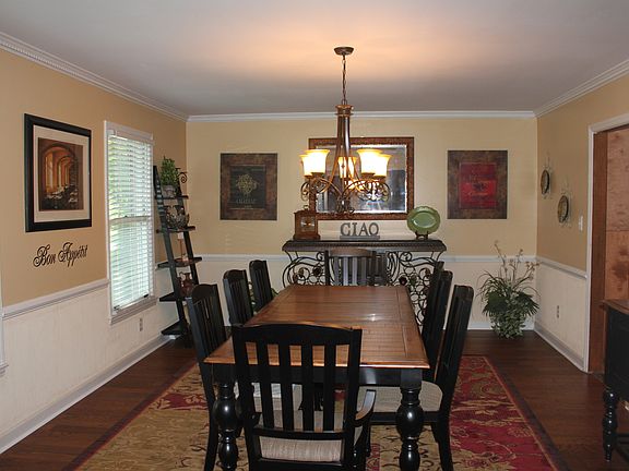 3rd image of 7118 Applecross Ln