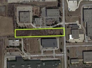 4263 Giddings Rd, Auburn Hills, MI 48326