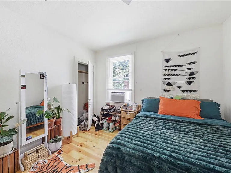 615 Probasco St #2 — Photo 14