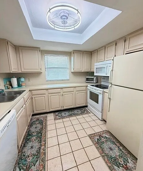 4703 SE 17th Pl #402 — Photo 5