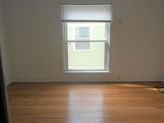 2nd image of 735 Atwood St NE