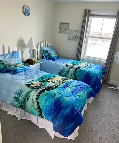 124 Ashworth Ave #302 — Photo 8