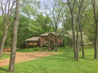 1864 Fox Chase Dr, Goodlettsville, TN 37072