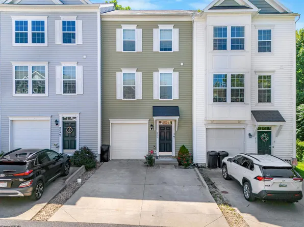 211 Treeline Ln, Morgantown, WV 26508