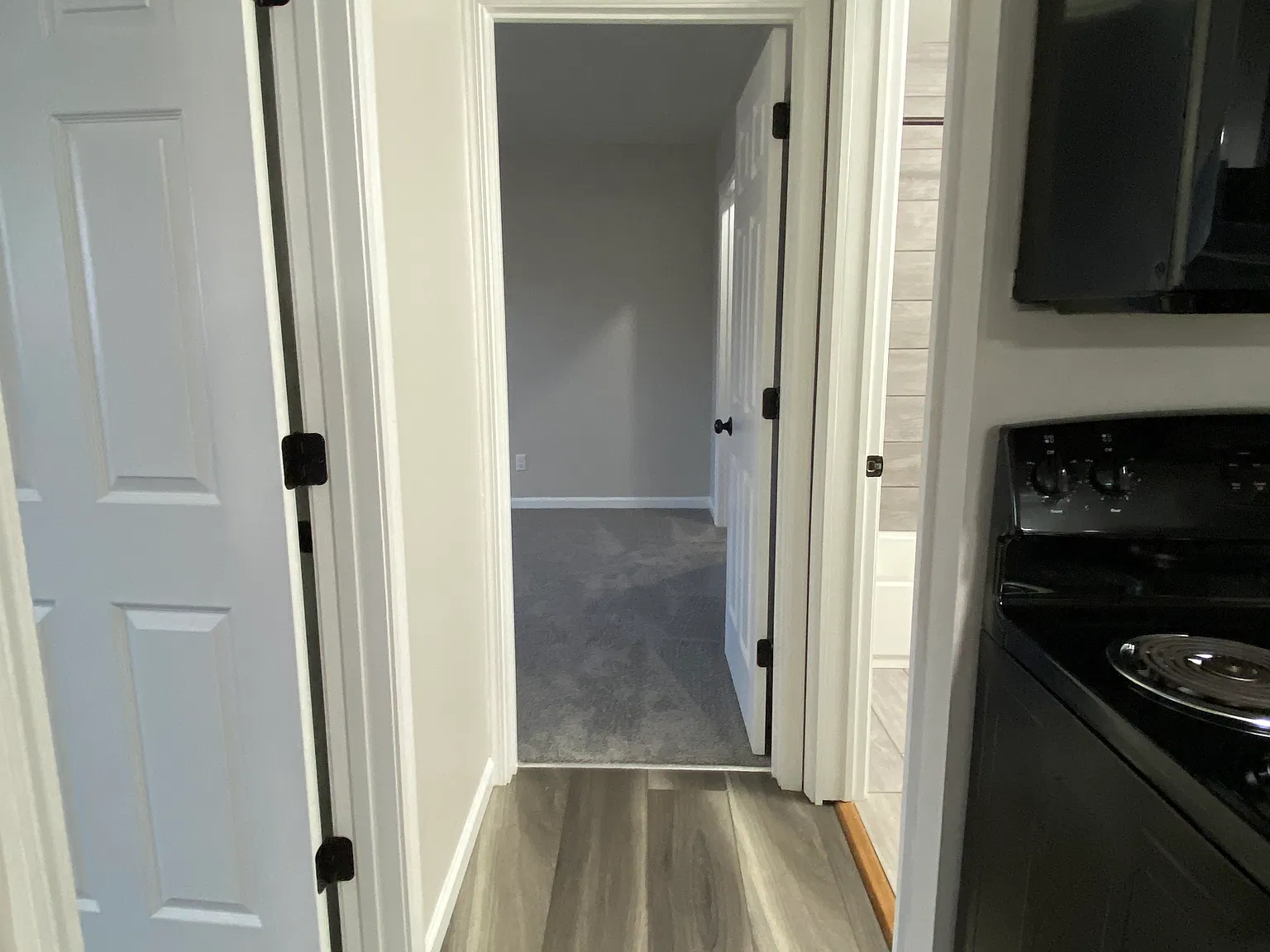 2 bed, 840 sqft, $1,015 — Photo 4