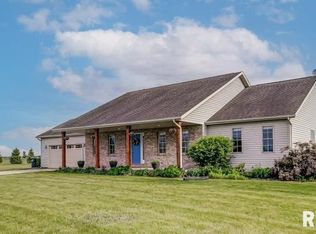 240 Timber Ridge Rd, Mechanicsburg, IL 62545