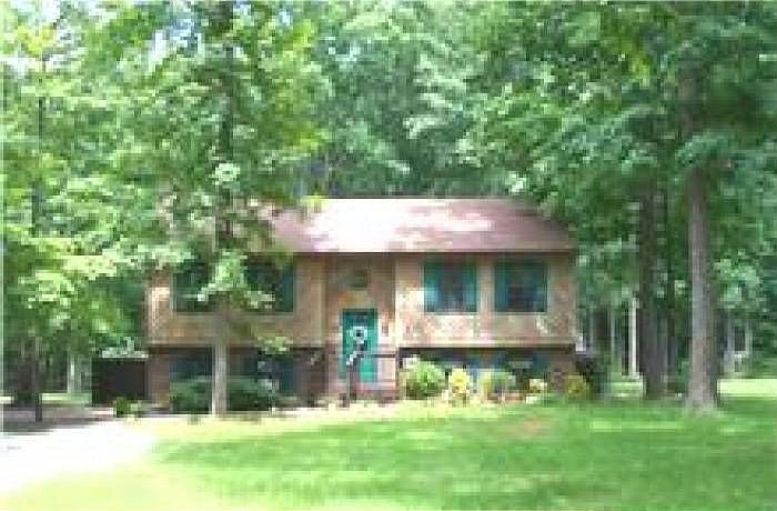 1st image of 209 Jefferson Woods Dr