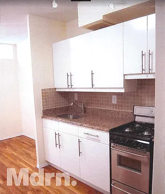 Rented by Mdrn Residential | media 4