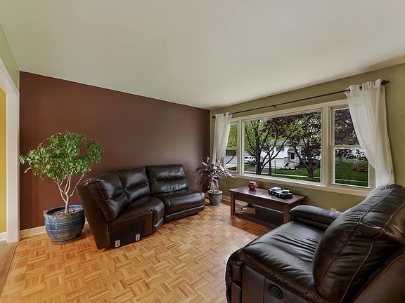 2nd image of 7810 Dalewood Pkwy
