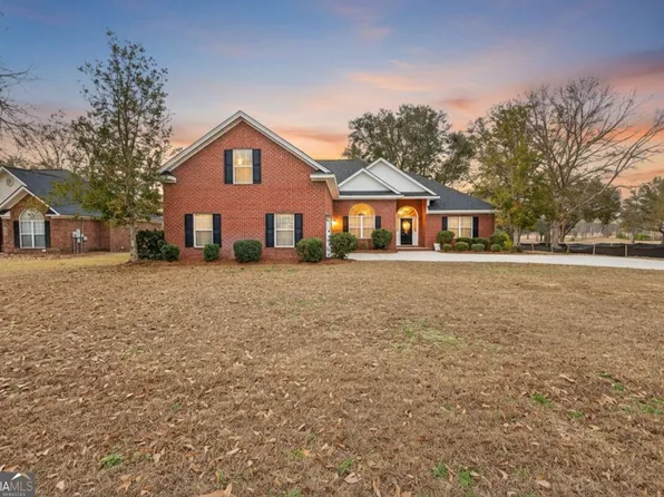 58 Lansing Dr, Ellabell, GA 31308
