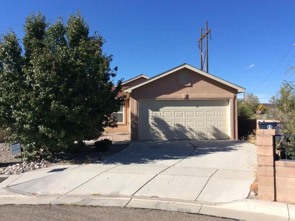 2039 Cielo Oeste Pl NW