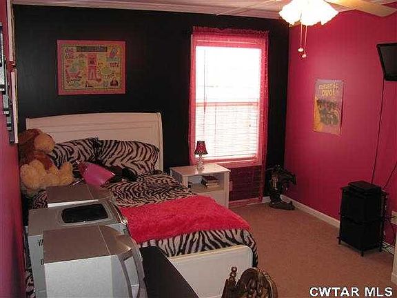 3rd image of 57 Summer Hill Dr