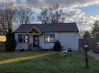 2215 Parkrose Ave, Crest Hill, IL 60403