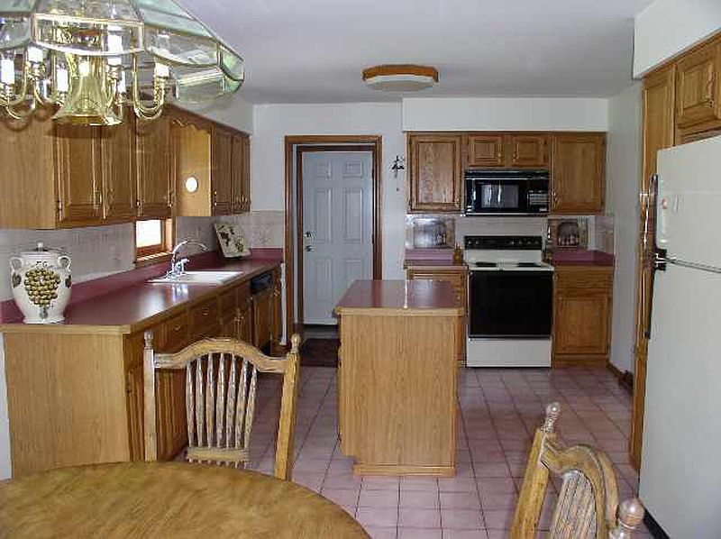 5th image of 304 TRINACRIA Court