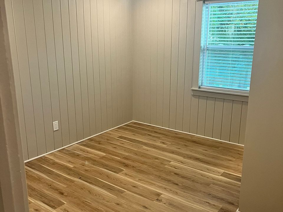 Bedroom #1