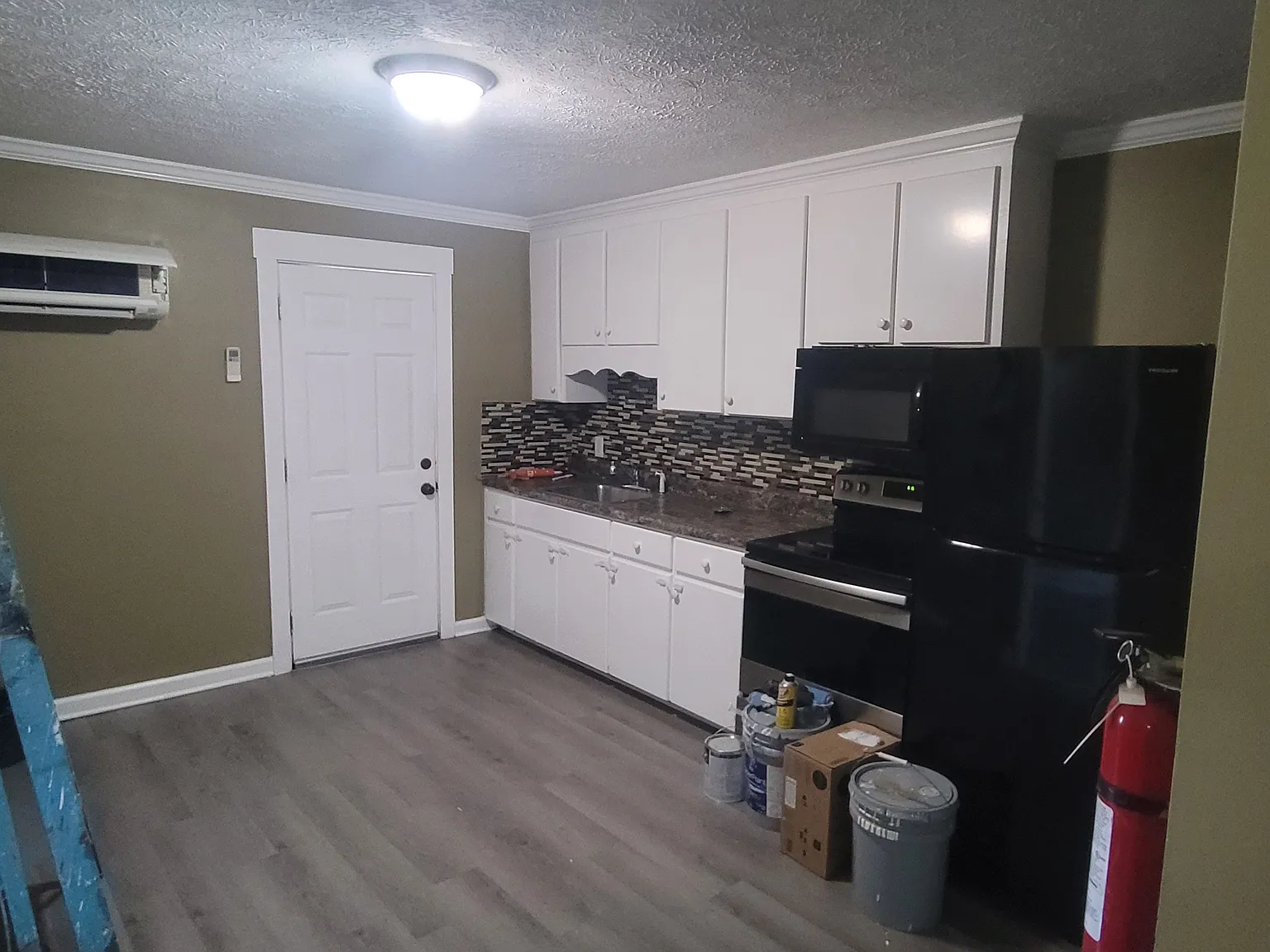 2 bed, $1,000 — Photo 3