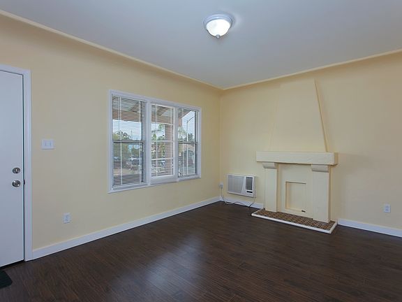 4th image of 532 E Burnett St