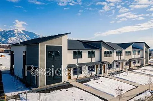 220 N Spring Creek Pkwy Photo 1