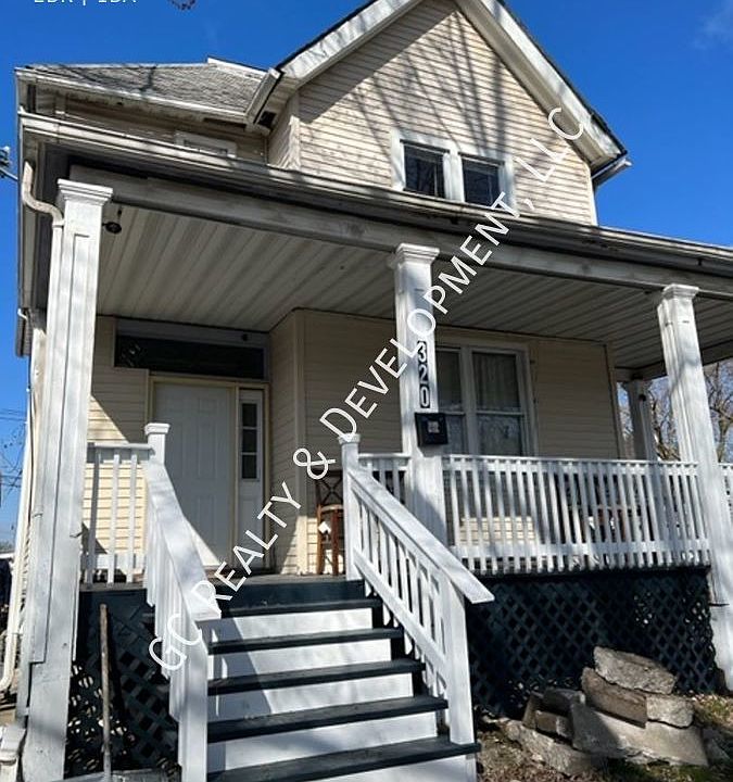 1st image of 320 N 7th Ave #2