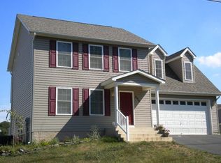 646 Cheshire Rd, Bunker Hill, WV 25413