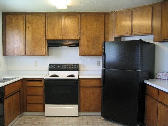 lots of Cabinets in Kitchen