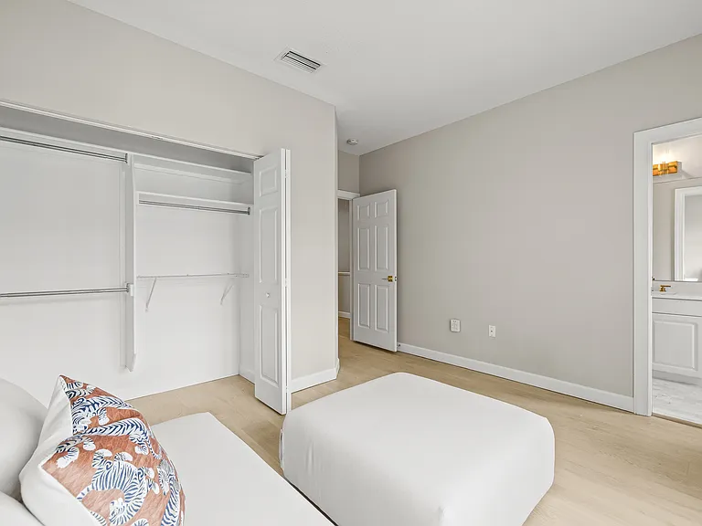 2607 W Cleveland St #C — Photo 29