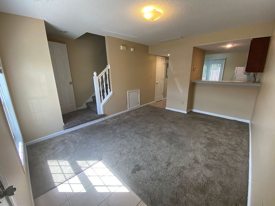 1st image of 898 E Sherwood Hills Dr #Zz2