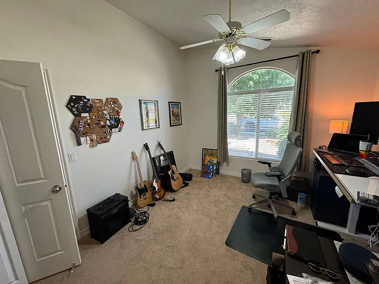 187 N Westridge Dr #143 — Photo 9