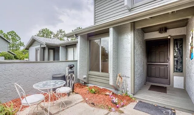 Building Photo - 160 Limewood Pl #2