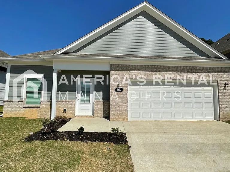 2132 Ellsworth Loop Rd — Photo 1