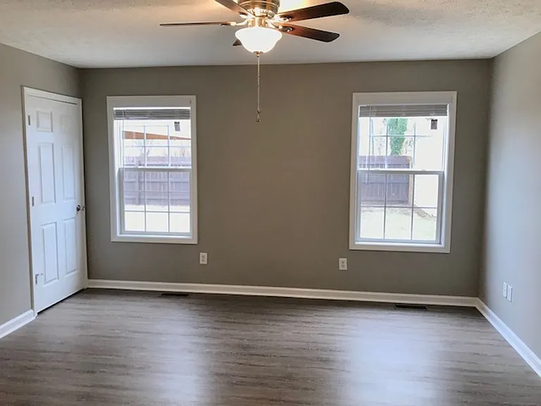 717 Springfield Blvd — Photo 10