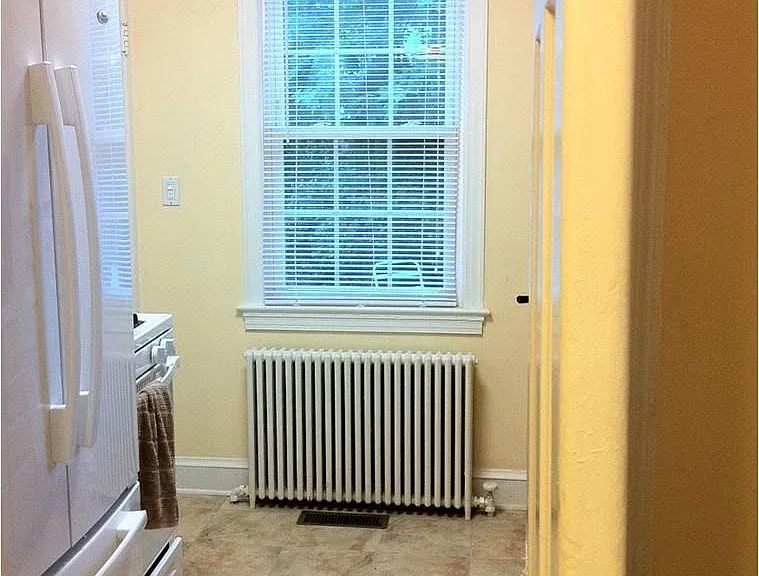 108 N Brook Ln — Photo 11