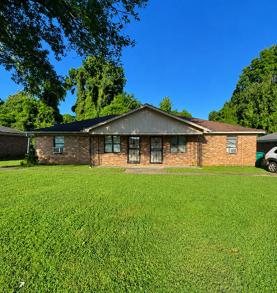 2 bed, 848 sqft, $1,000 — Photo 1