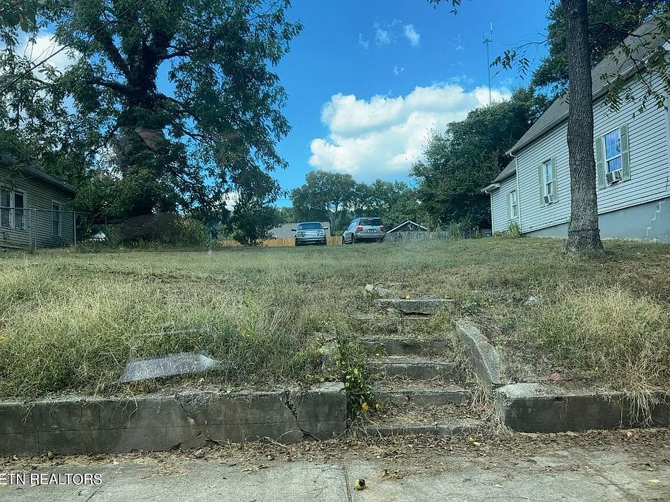 1st image of 1225 Connecticut Ave #3
