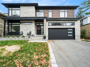 411 Leighton Ter #B, Ottawa, ON K1Z 6J7