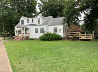 5821 Azalea Garden Rd, Norfolk, VA 23518