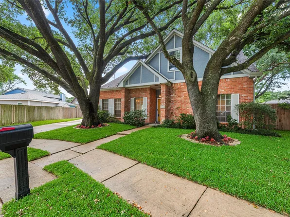 8106 Tall Firs Ln, Houston, TX 77095