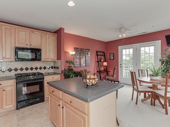 4th image of 1625 Piccard Dr APT 202