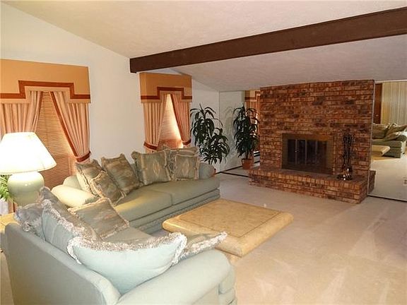 4th image of 4236 Staghorn Cir S